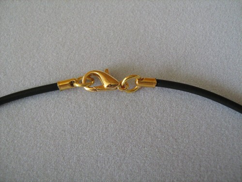 Schwarze kautschuk kette - schwarze,
