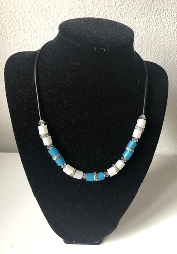 Halskette mit glasperlen - halskette,