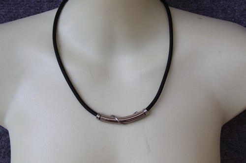 Kurze schwarze kautschuk - schwarze, kette